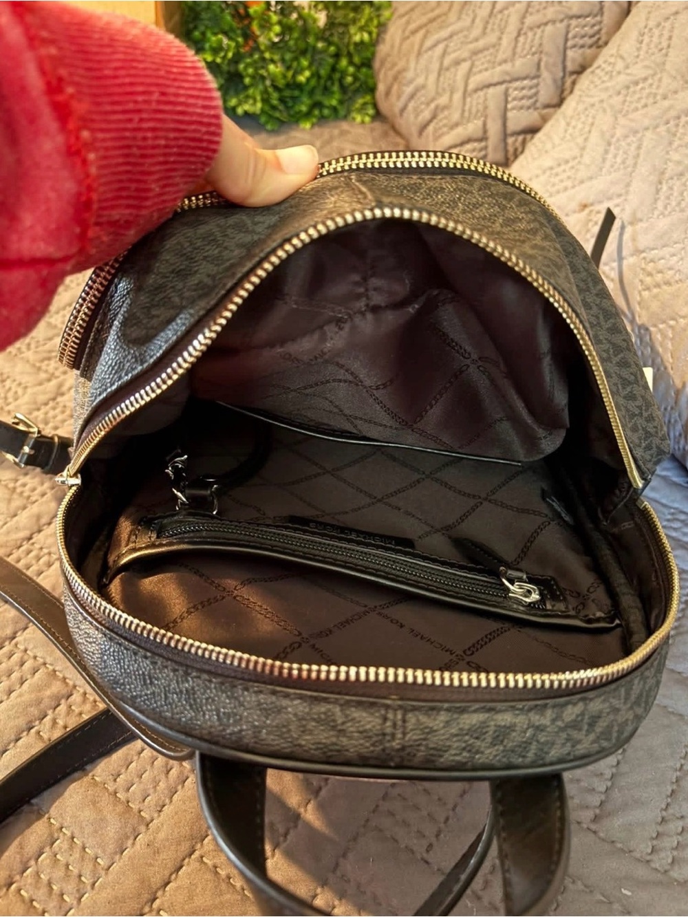 Rare! Michael Kors MK Logo Backpack - Picture 3 of 4
